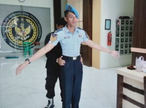 Perkuat Pengawasan Internal, Petugas P2U Lapas Narkotika Karang Intan Lakukan Penggeledahan terhadap Petugas dan Barang Bawaan