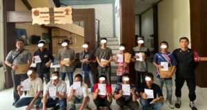 Wujud Nyata Sistem Pemasyarakatan, 13 WBP Lapas Narkotika Karang Intan Diberi Kesempatan Kembali ke Masyarakat