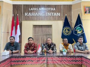 Semangat Satu Pengabdian, Lapas Narkotika Karang Intan Ikuti Kick Off Hari Bakti Kemenimigrasi dan Pemasyarakatan 2025